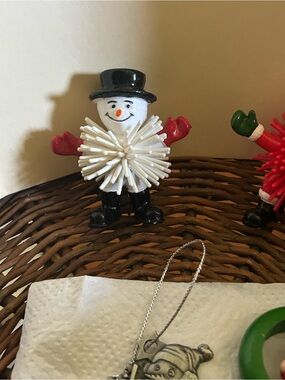 Holiday Christmas Ornament Set - (5)